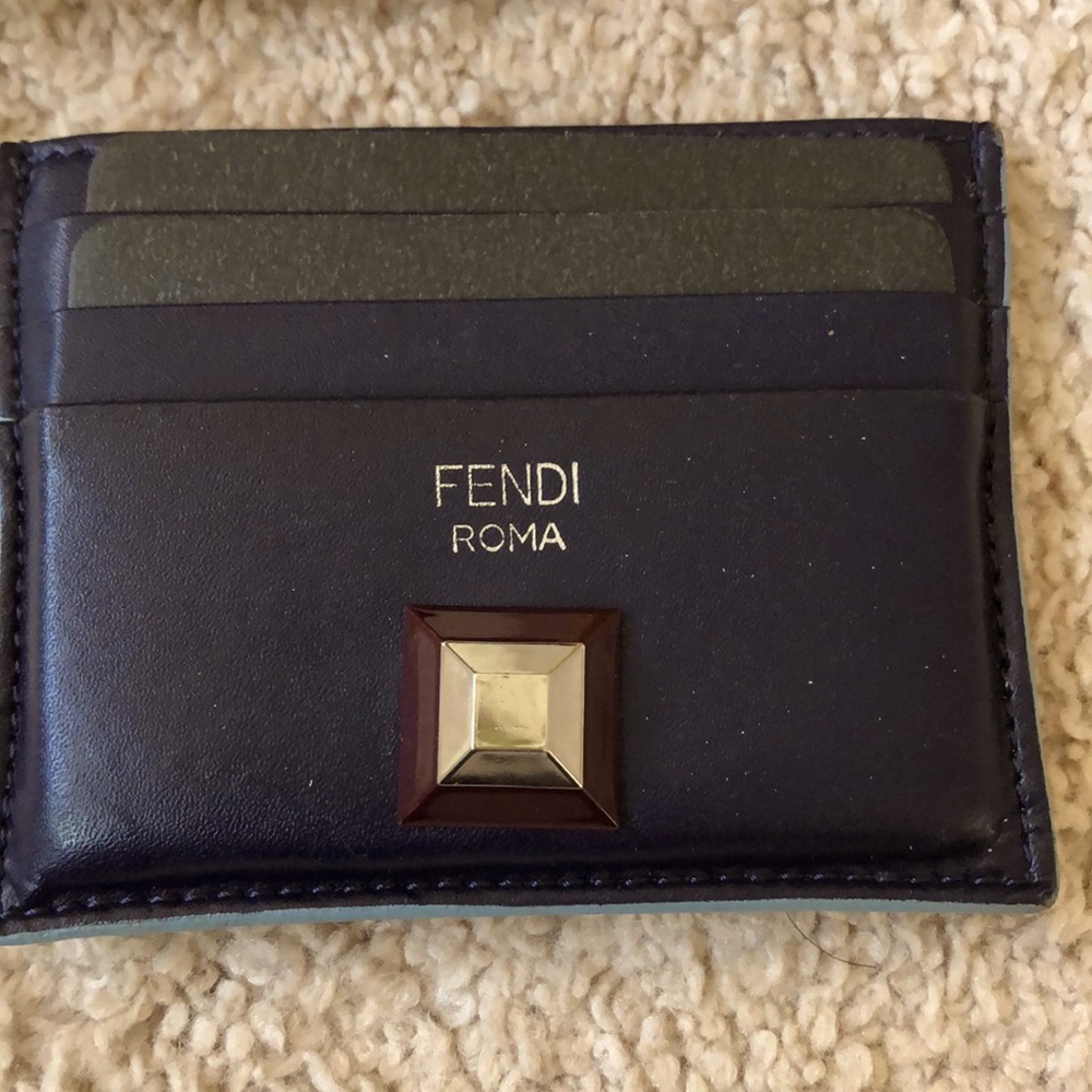 Fendi bicolor berry+sand card holder new 📸